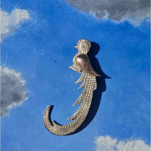 Vintage Guatemala 900 Silver Quetzal Bird Brooch Two Tone with 10k Gold Accent - Picture 1 of 10